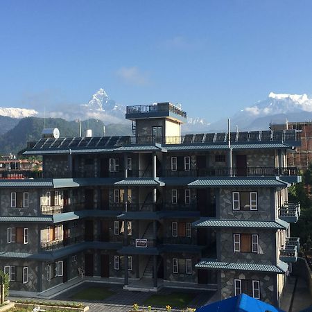 Hotel K2 Pokhara Bagian luar foto