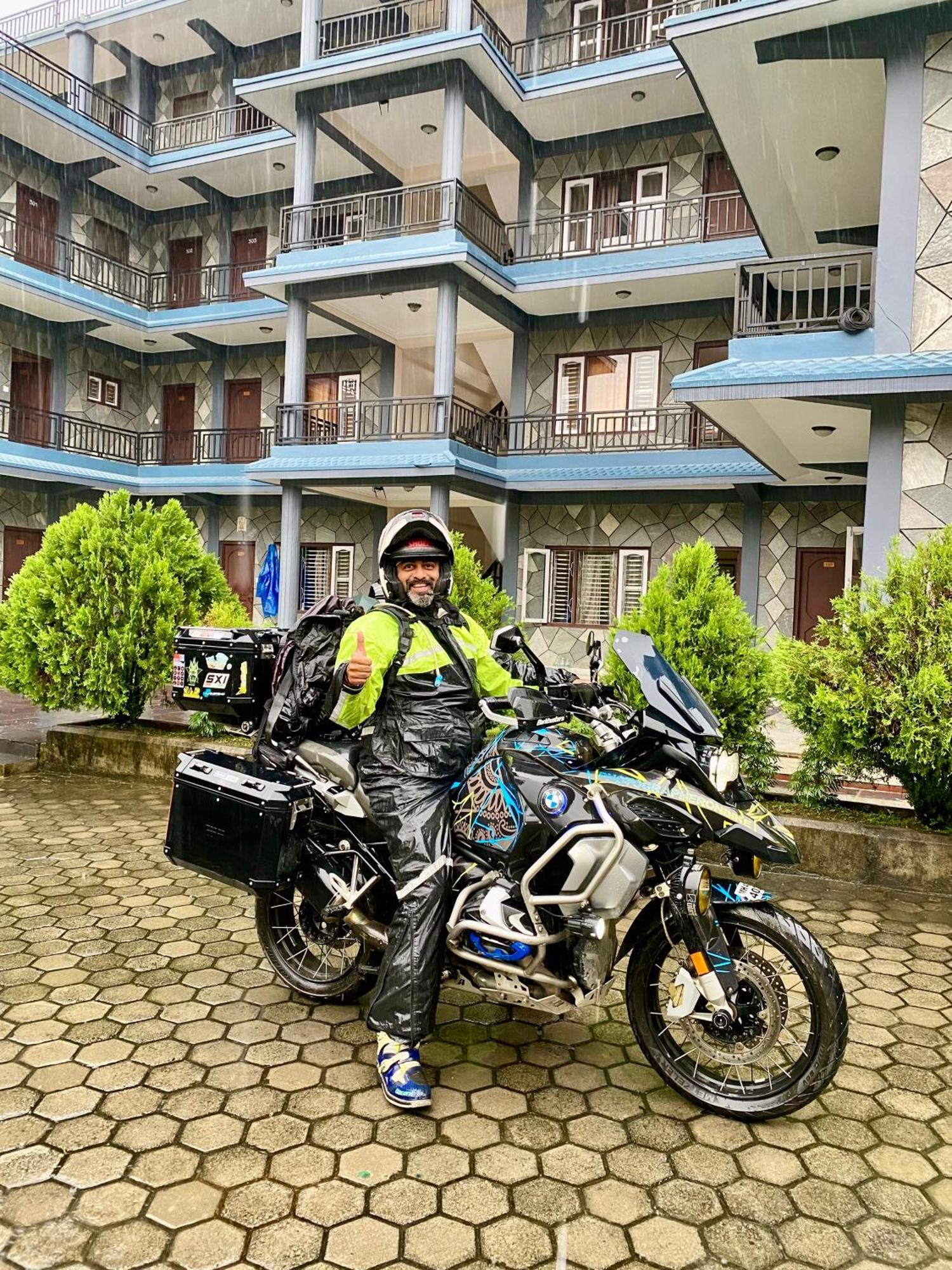 Hotel K2 Pokhara Bagian luar foto